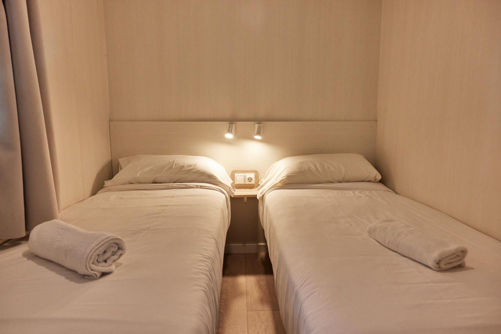 Hotel Taiga Conil Conil De La Frontera Zimmer foto